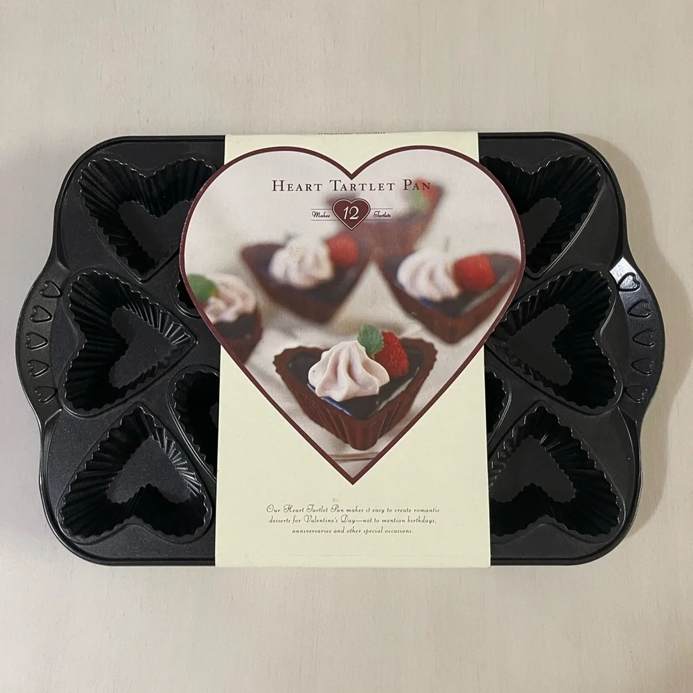 Williams Sonoma heart tartlet pan